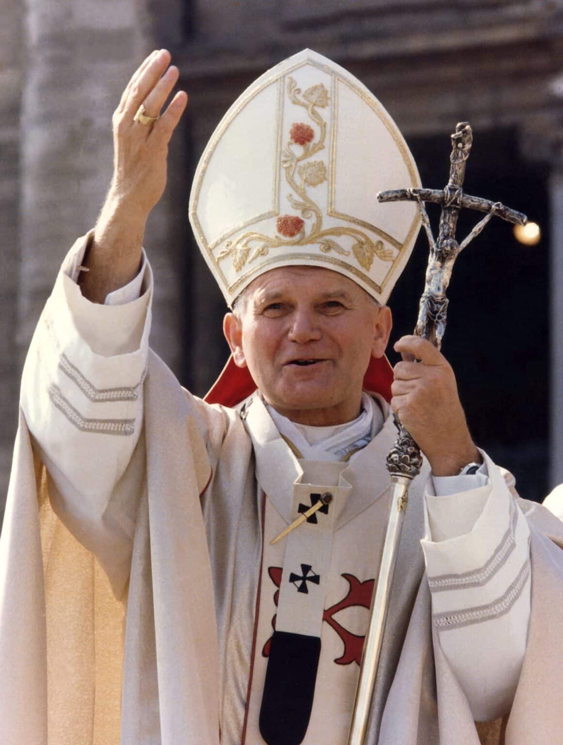 Pope encourages Catholics to get to know St John Paul II better | The ...