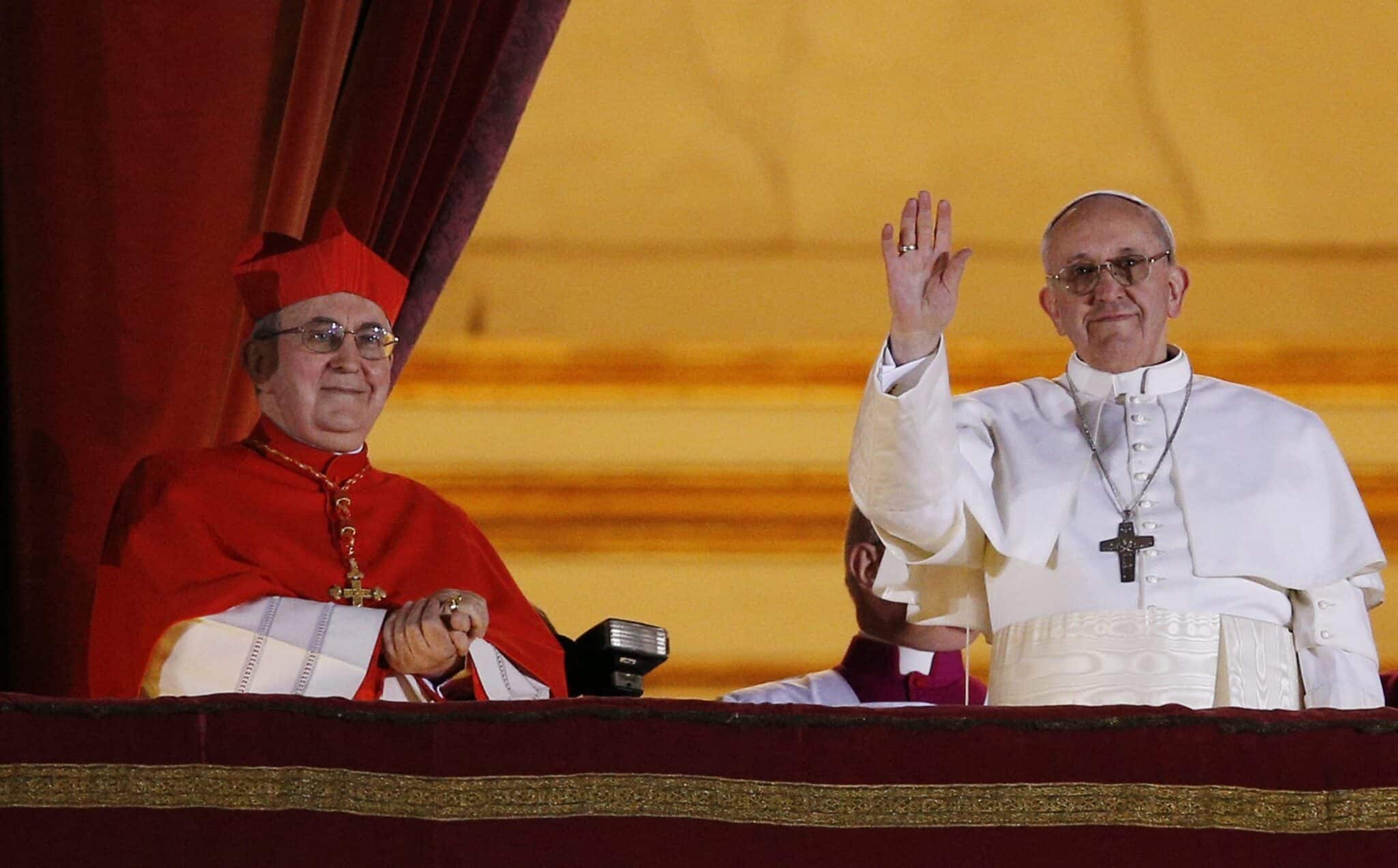 what happens when pope dies